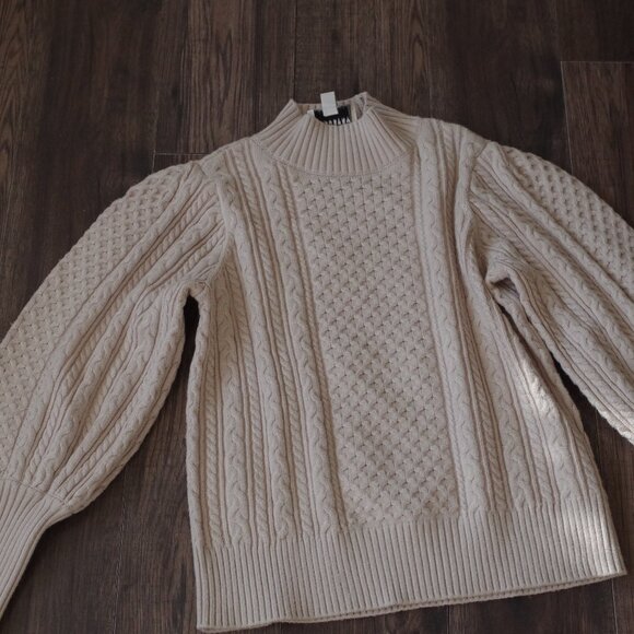 Cute Beige Sweater By Industry - Picture 1 of 3